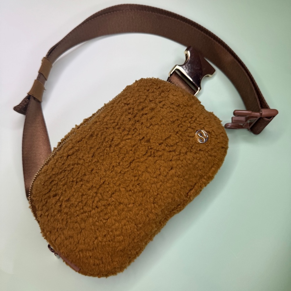Lululemon Sherpa Belt Bag in Burnt Caramel color